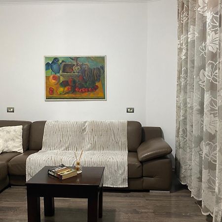 Main Apartment Tirana Exteriör bild
