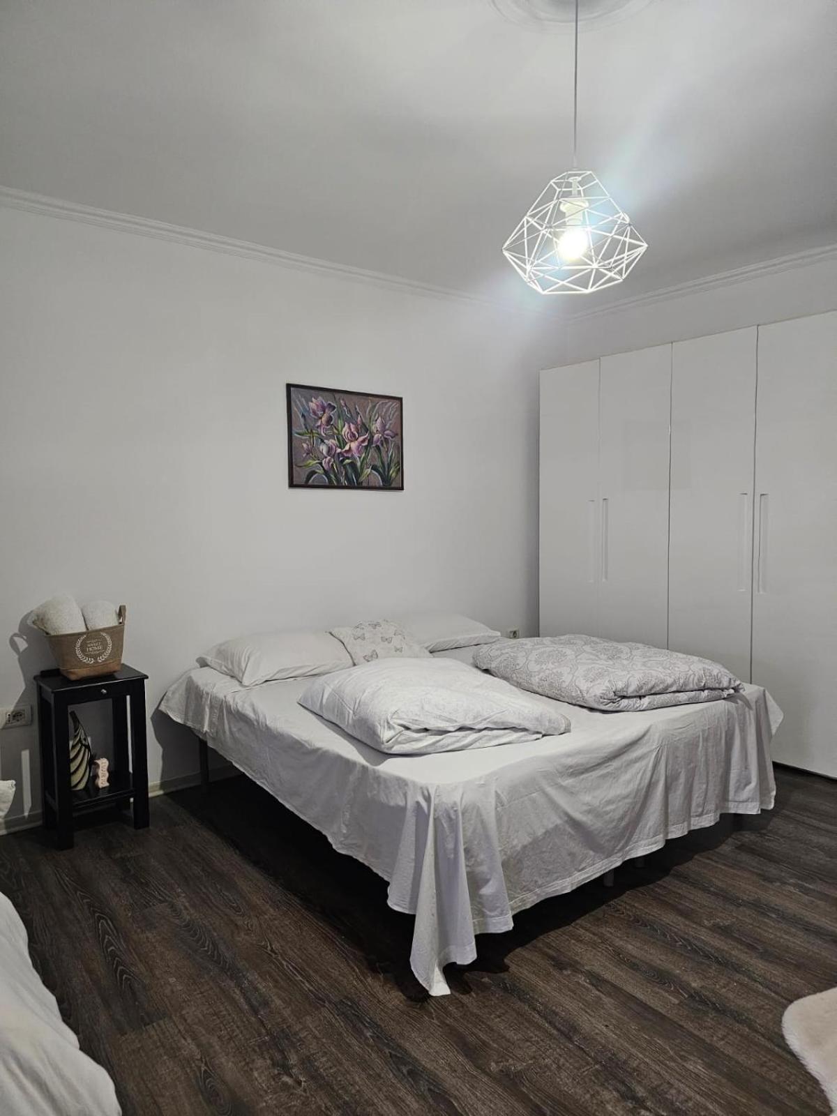 Main Apartment Tirana Exteriör bild